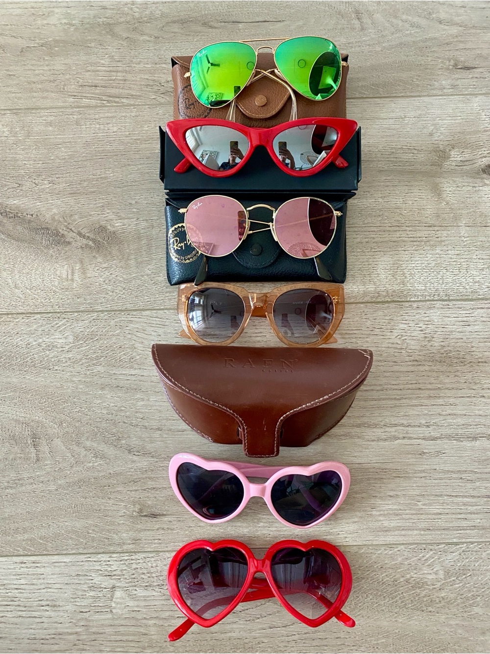 🕶️ 🌞6 Designer & Trendy Sunglasses Lot – Ray-Ban, RAEN, Heart Eyes, & Cat Eye😻